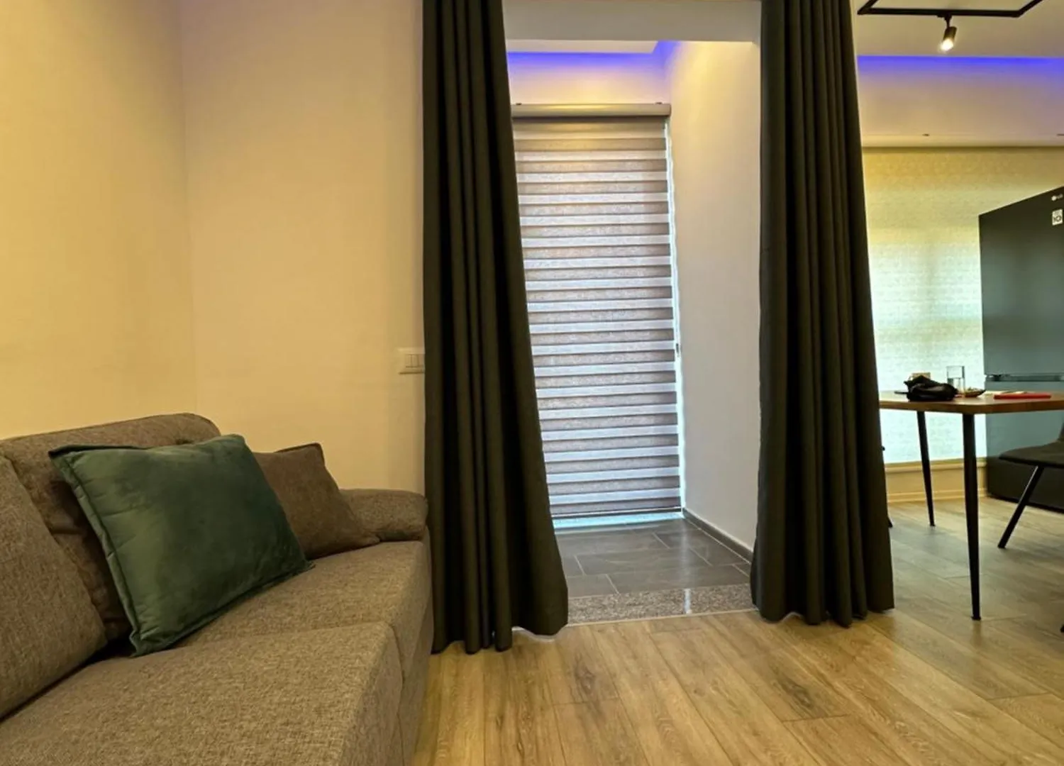 Sunflower Apartment Tirana Albania